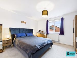 Bedroom- click for photo gallery